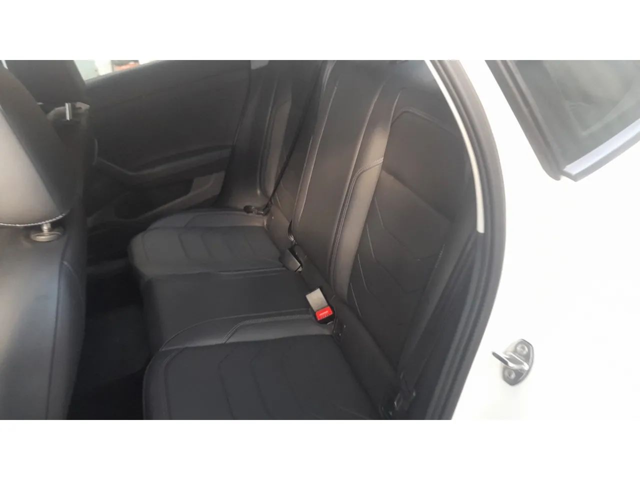 Volkswagen Virtus Comfort. 200 TSI 1.0 Flex 12V Aut, foto 9 de 16