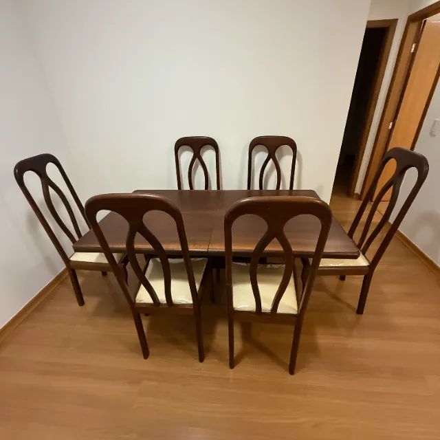 Mesa de Jantar Retangular com cadeiras - 6 pessoas - Foto 4
