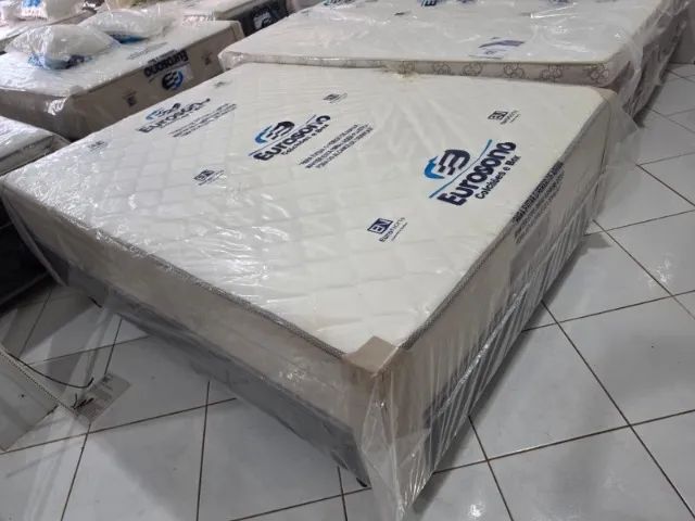 cama de casal molas ensacadas nova