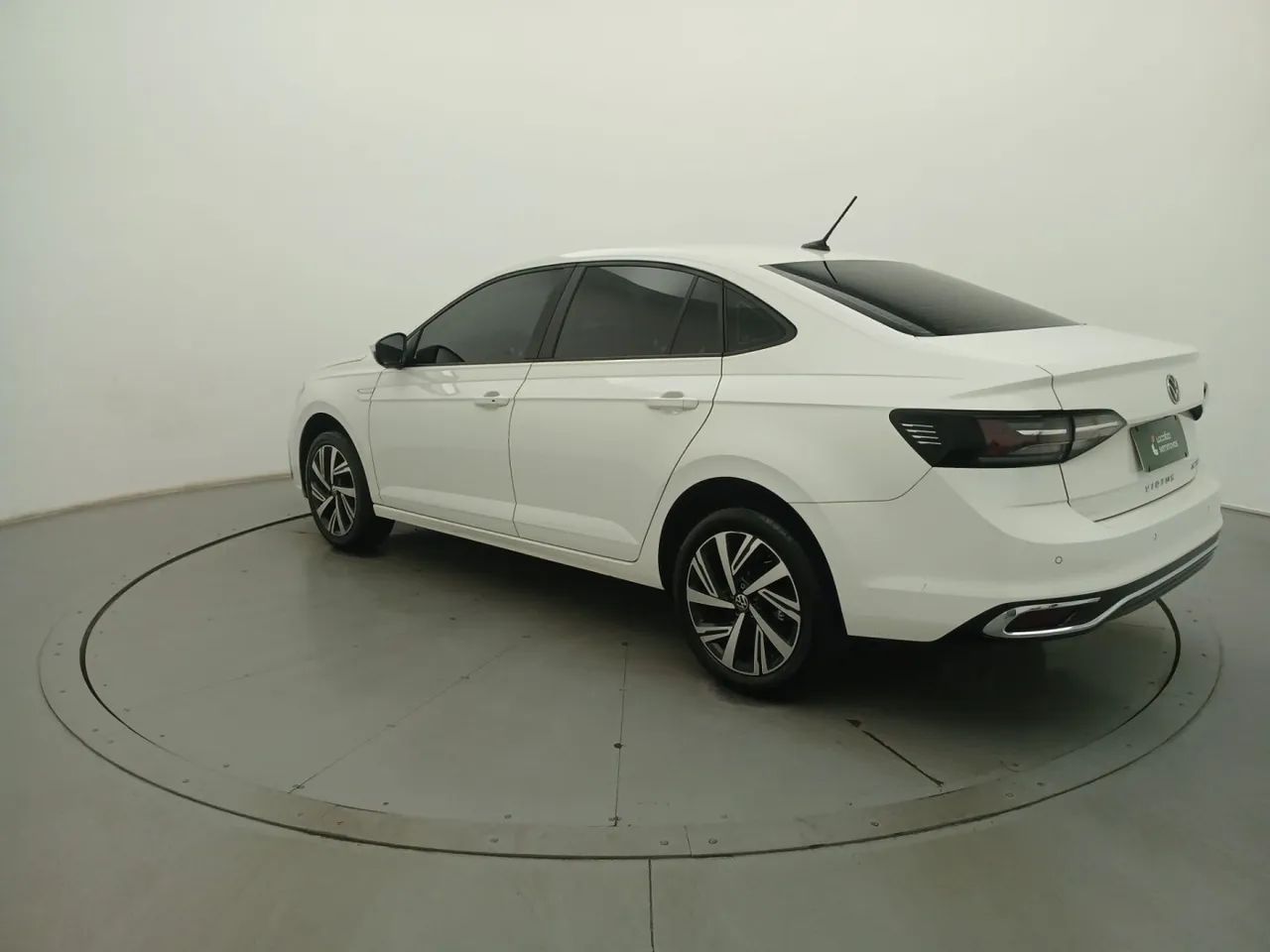 Volkswagen Virtus Highline 200 TSI 1.0 Flex 12V Aut, foto 3 de 18