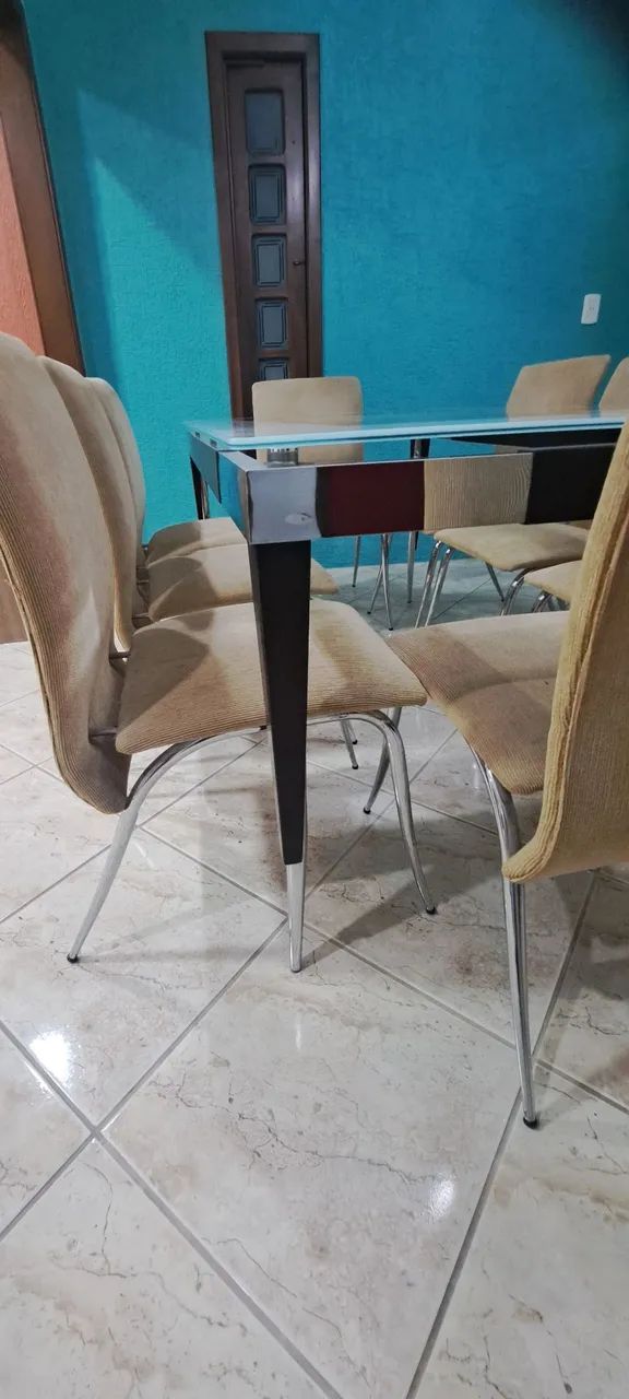  Conjunto Mesa Tampo de Vidro com 8 Cadeiras.  - Foto 3