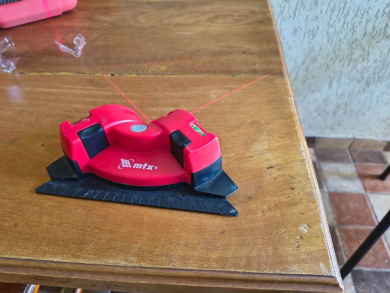Nível laser e esquadro - Foto 4