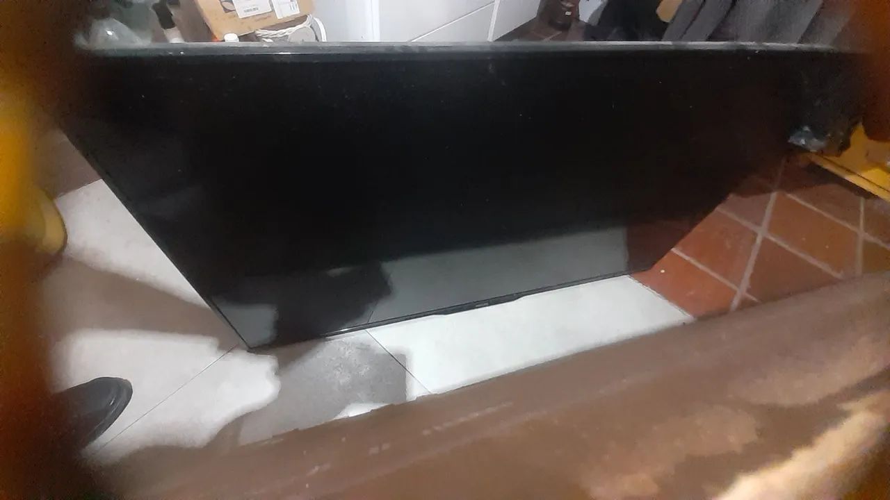 TV p/ retirada de peças...Philips 47" polegadas e AOC 32" polegadas.  2 TVs.