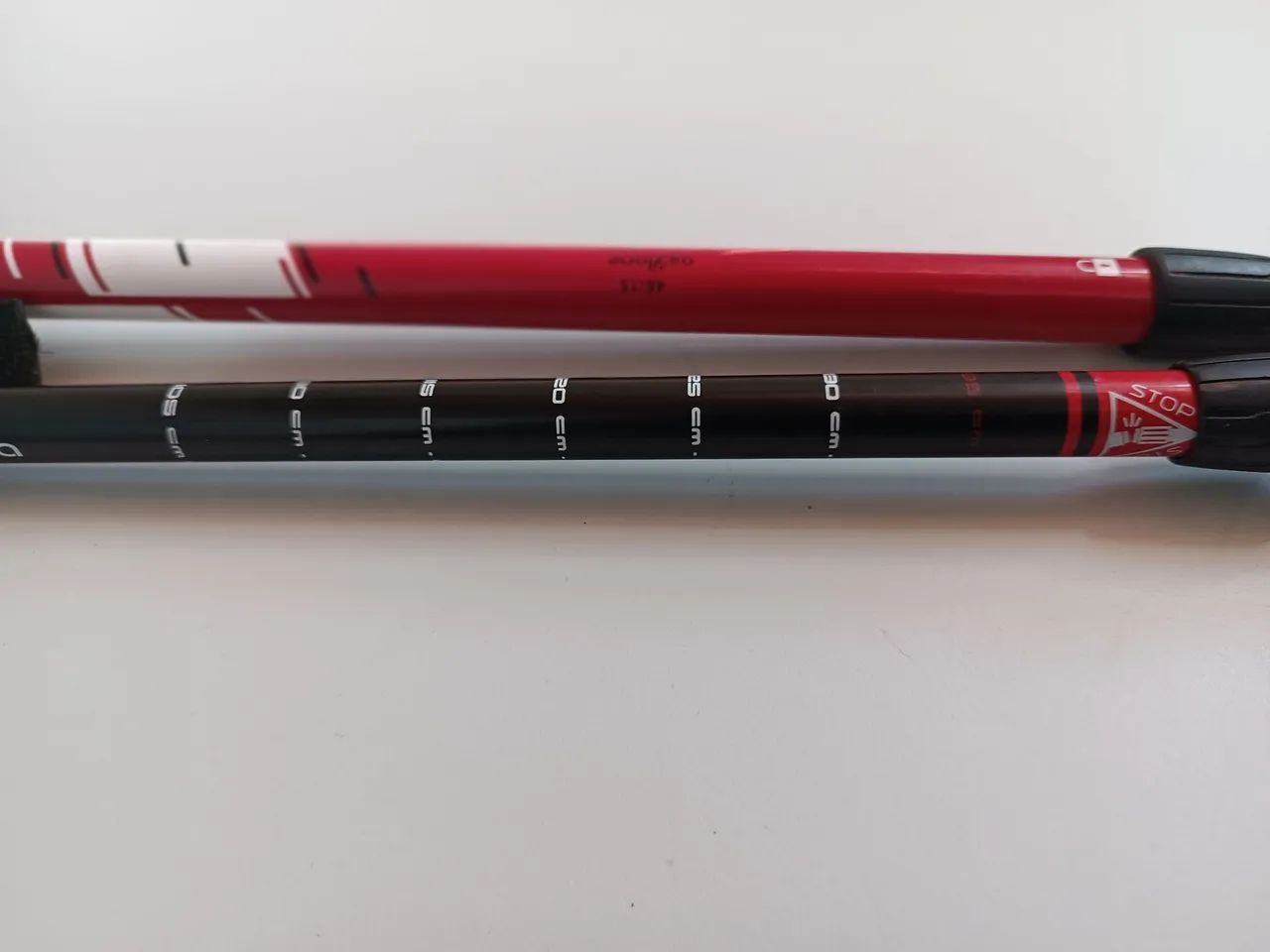 Kit com 02 bastão para caminhadas Queshua - Foto 4