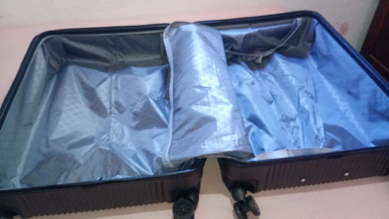 tenho duas malas pra vender  - Foto 3