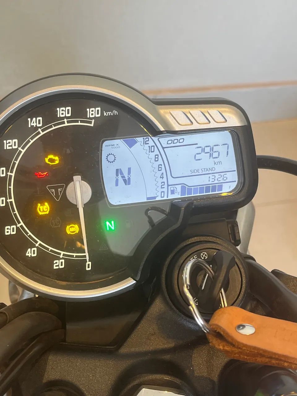 Triumph Speed 400 - Foto 2