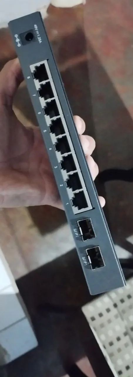Switch TP Link  SG2210p Gigabyte 405755004768768000
