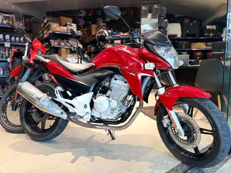 HONDA CB 300R 2014 - Foto 2