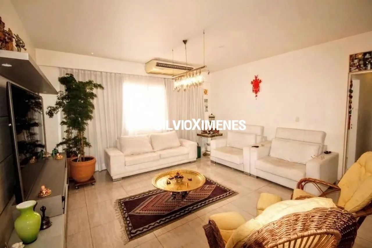 Casa com 8 quartos à Venda, São Lucas - Belo Horizonte