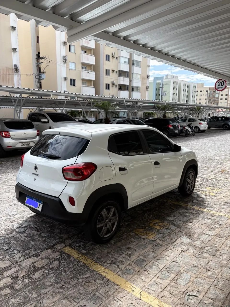 Renault Kwid Zen 1.0 Flex 12V 5P Mec. 2023