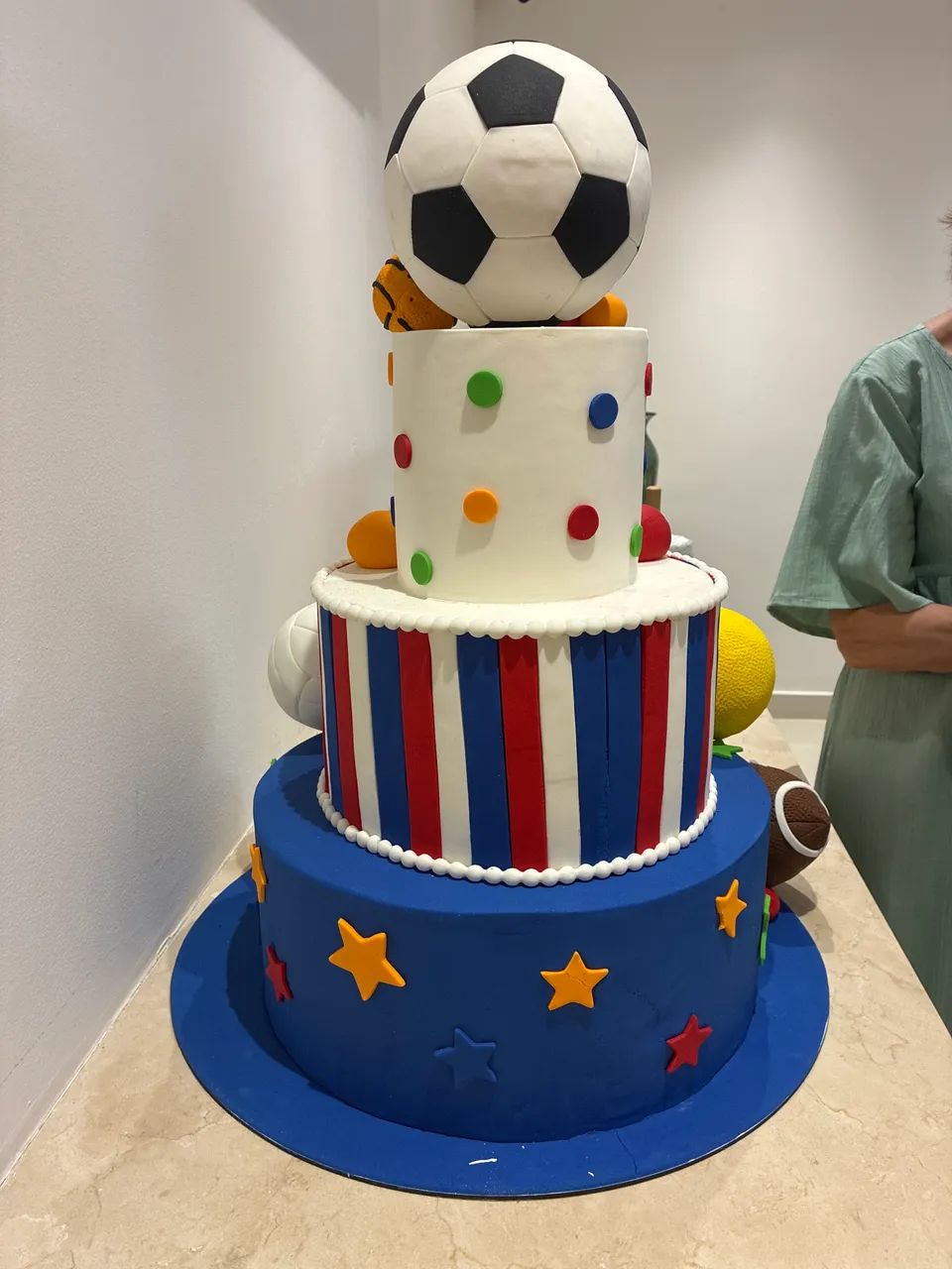 Bolo artificial para aniversário  - Foto 4