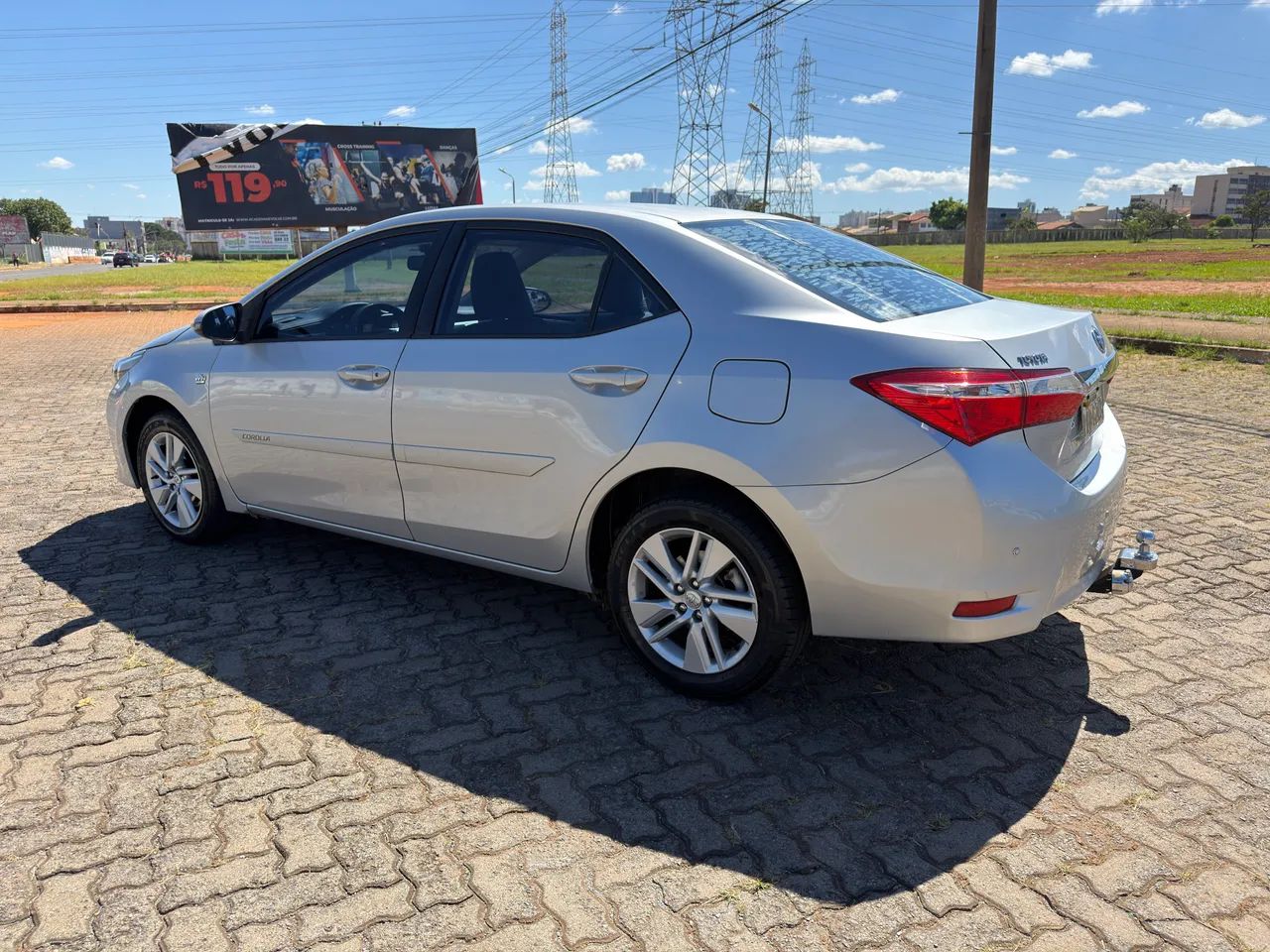 Toyota Corolla Corolla GLi 1.8 Flex 16V  Aut. 2015