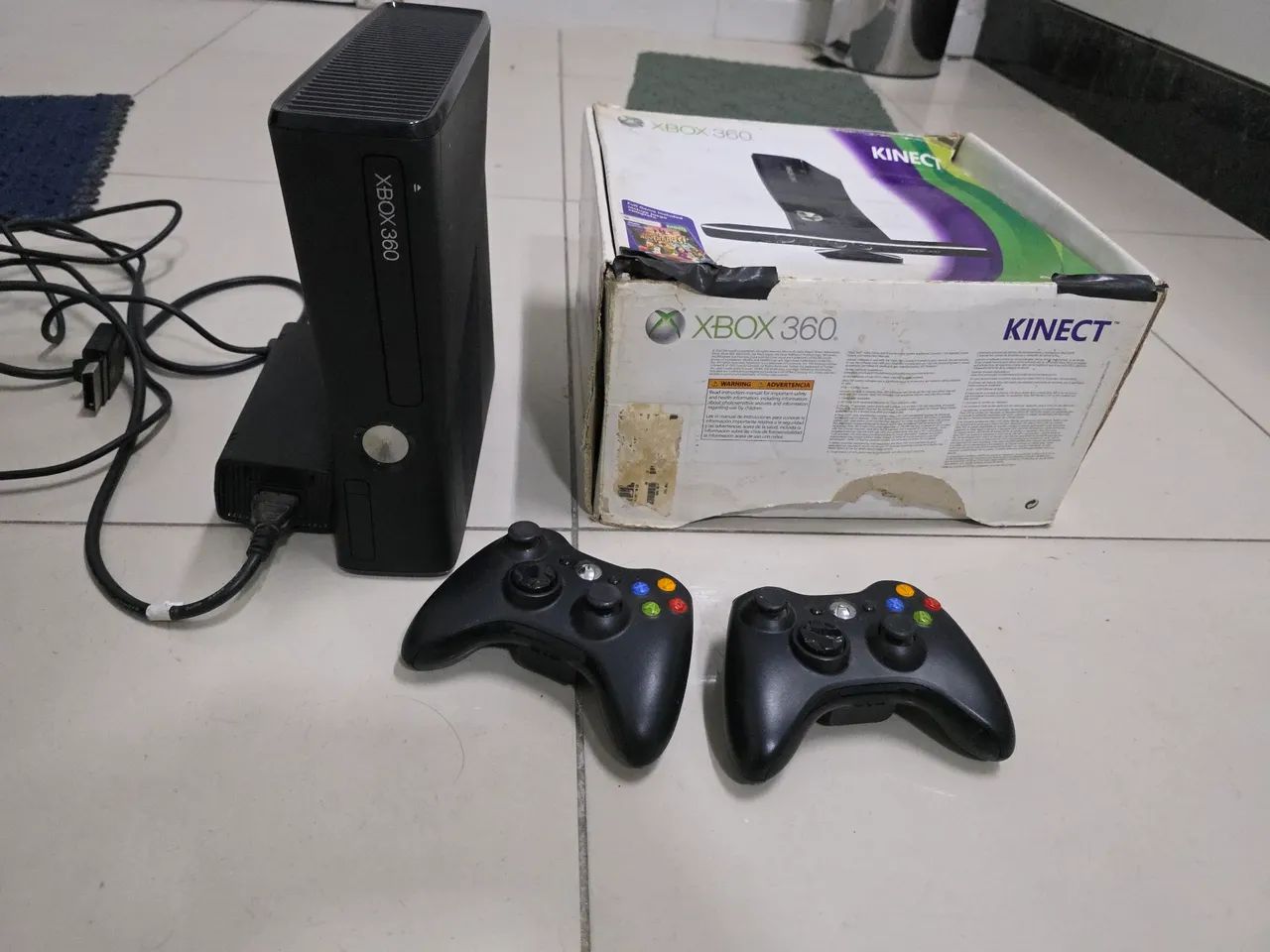 Xbox 360 slim 4 GB Bloqueado 