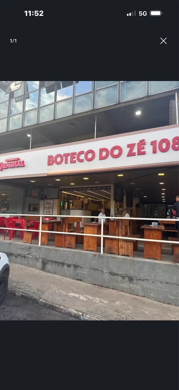 Garçom e auxiliar de serviços gerais