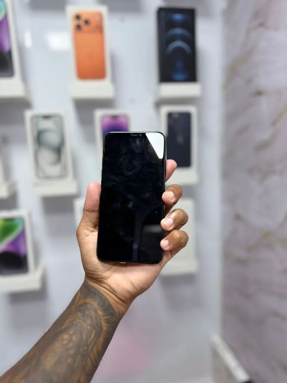 IPHONE 11 PRO MAX 64GB TELA NOVA<br>R$ 1.299,00 - Foto 5