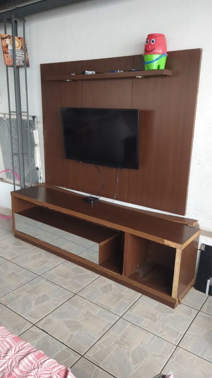 TV Panel418478854851809280
