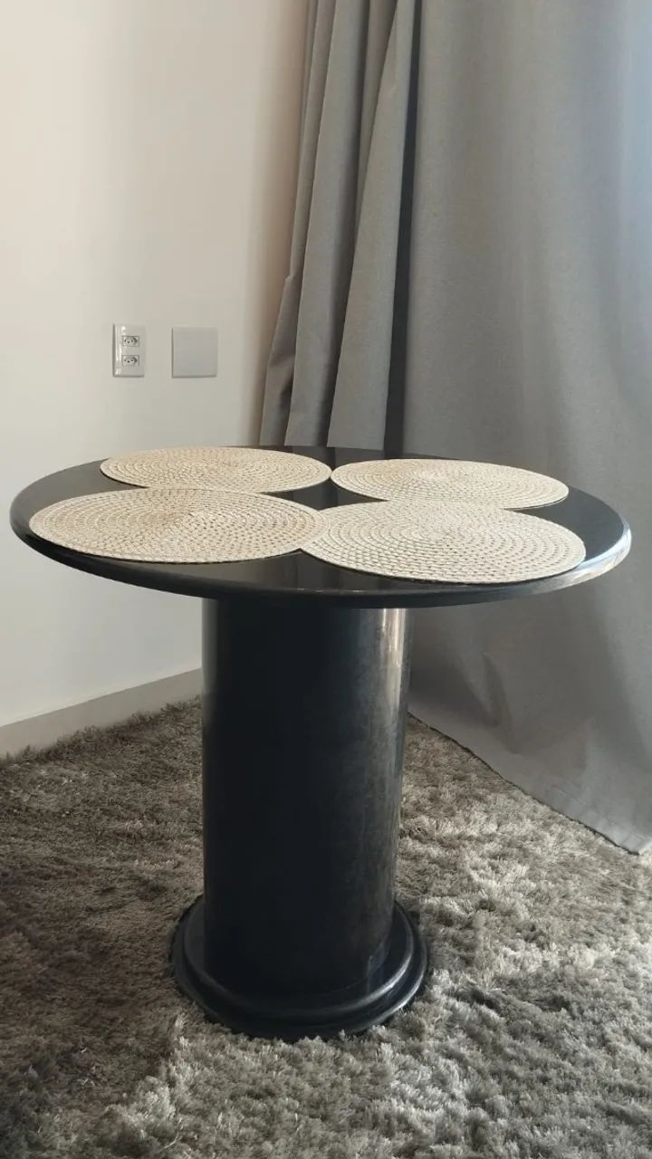 Mesa Redonda em Granito Preto - Elegante e Muito Resistente - Foto 3