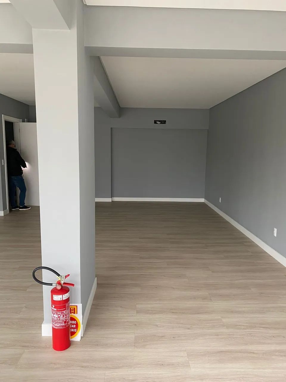 Sala Comercial em Área Central de Balneário Piçarras SC - Foto 3