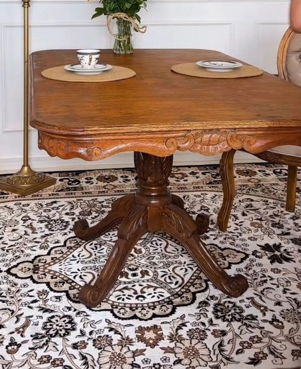 Mesa de madeira maciça