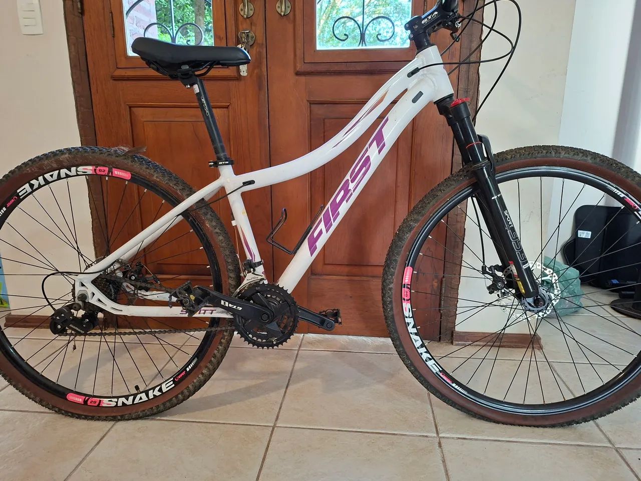 First Smitt usada aro 29