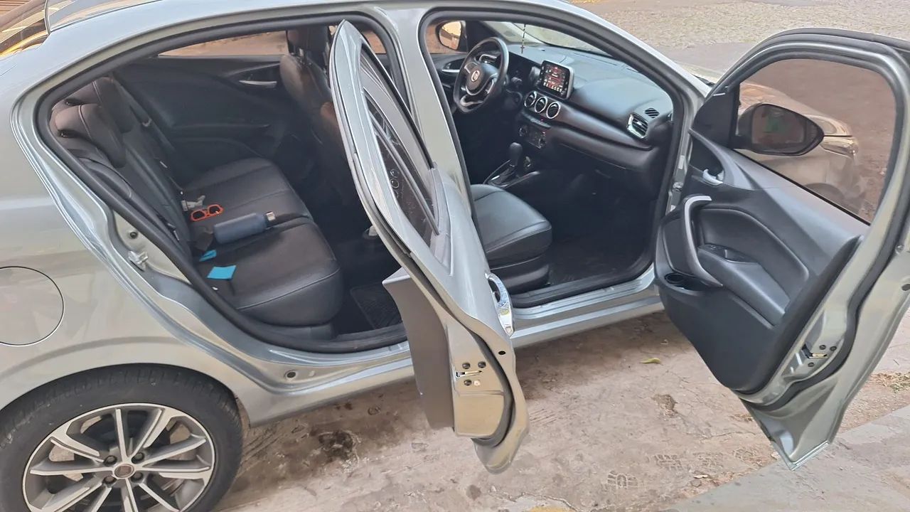 Fiat Cronos Precision 1.8 16V Flex Aut. 2019 - Foto 5