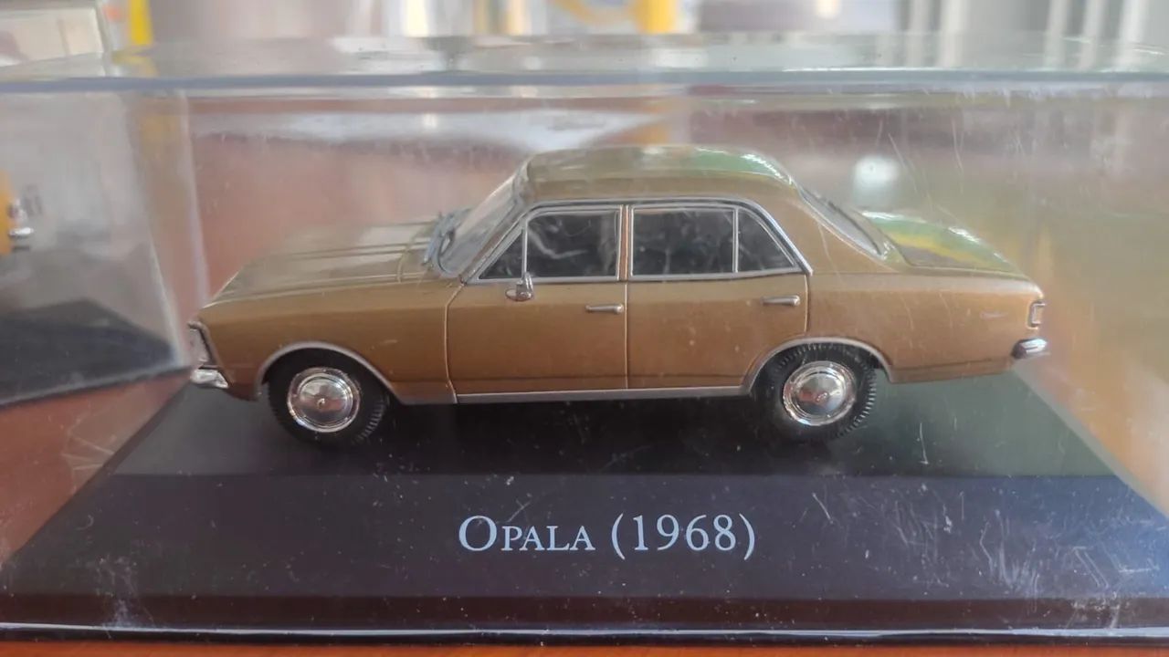 Miniaturas colecionáveis  - Foto 3