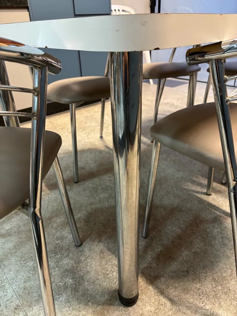 Mesa e cadeiras - Foto 2