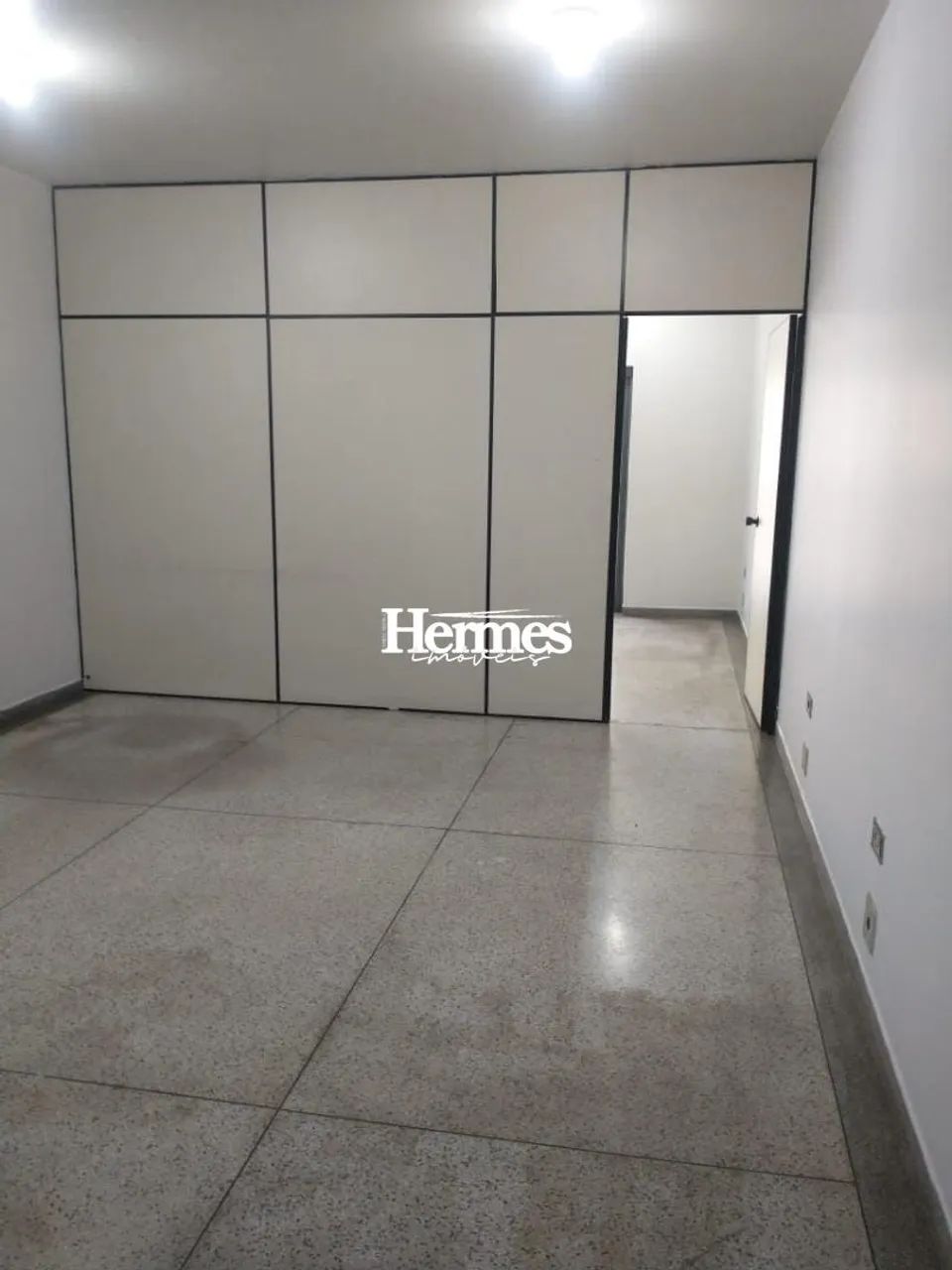 Sala sobreloja para locação em Paulínia/SP