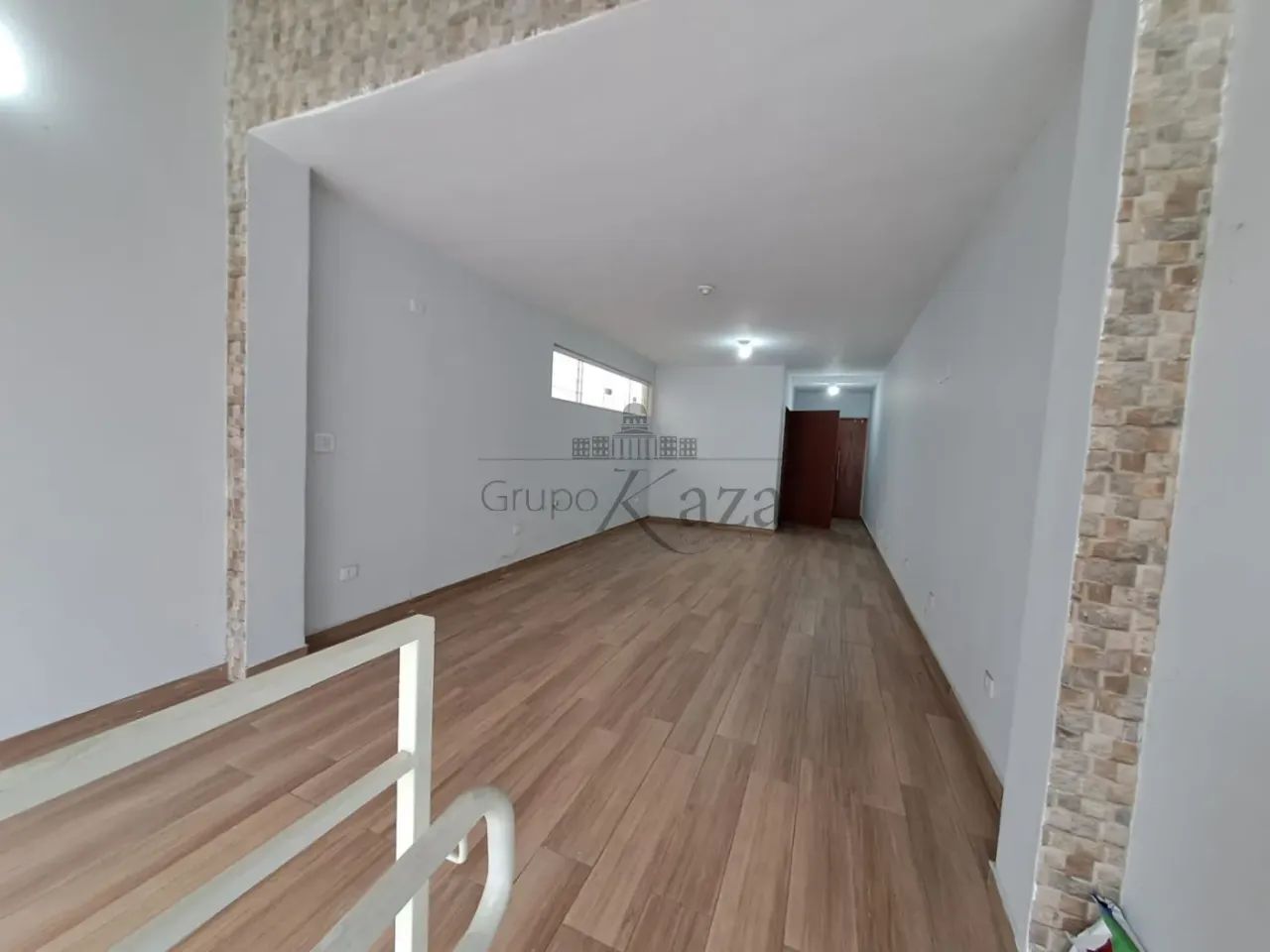 Oportunidade - Ponto Comercial - Jacareí - Centro - 68,60m².