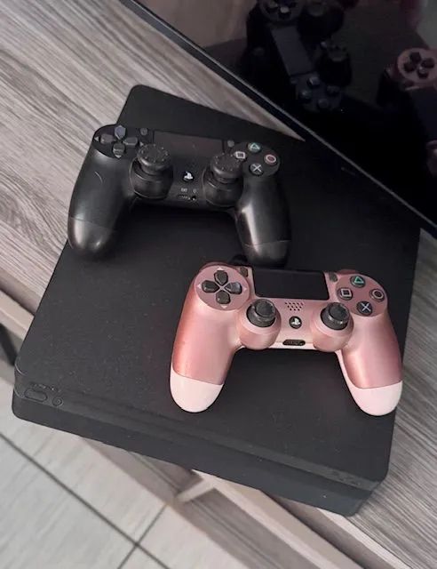PS4 SLIM 1TB - Foto 2