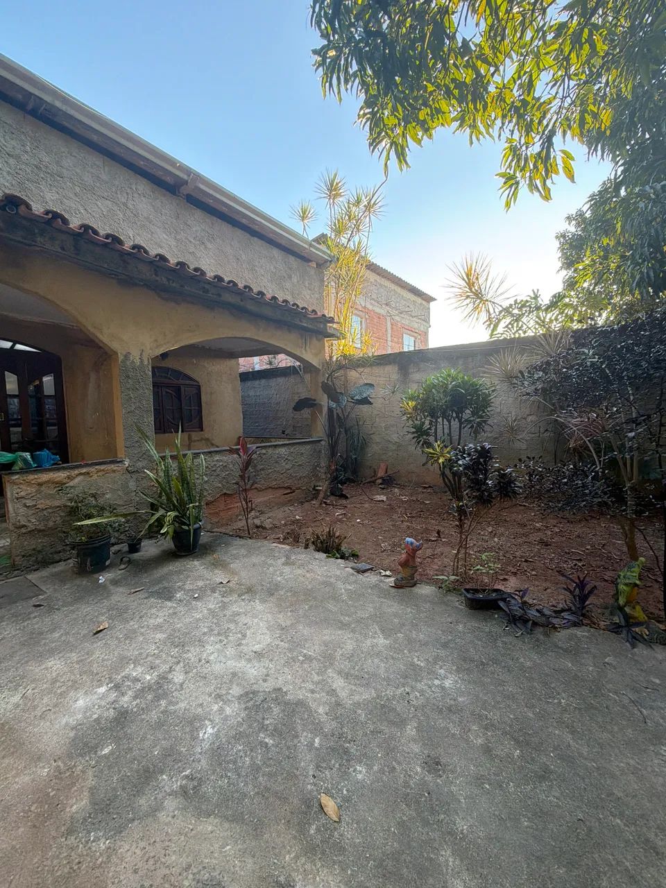 Casa ampla com quintal - Foto 2