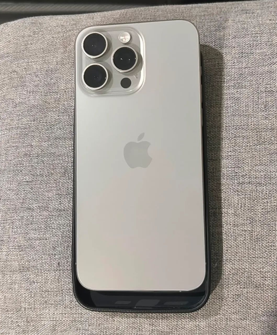 iPhone 15 Pro Max - 256GB