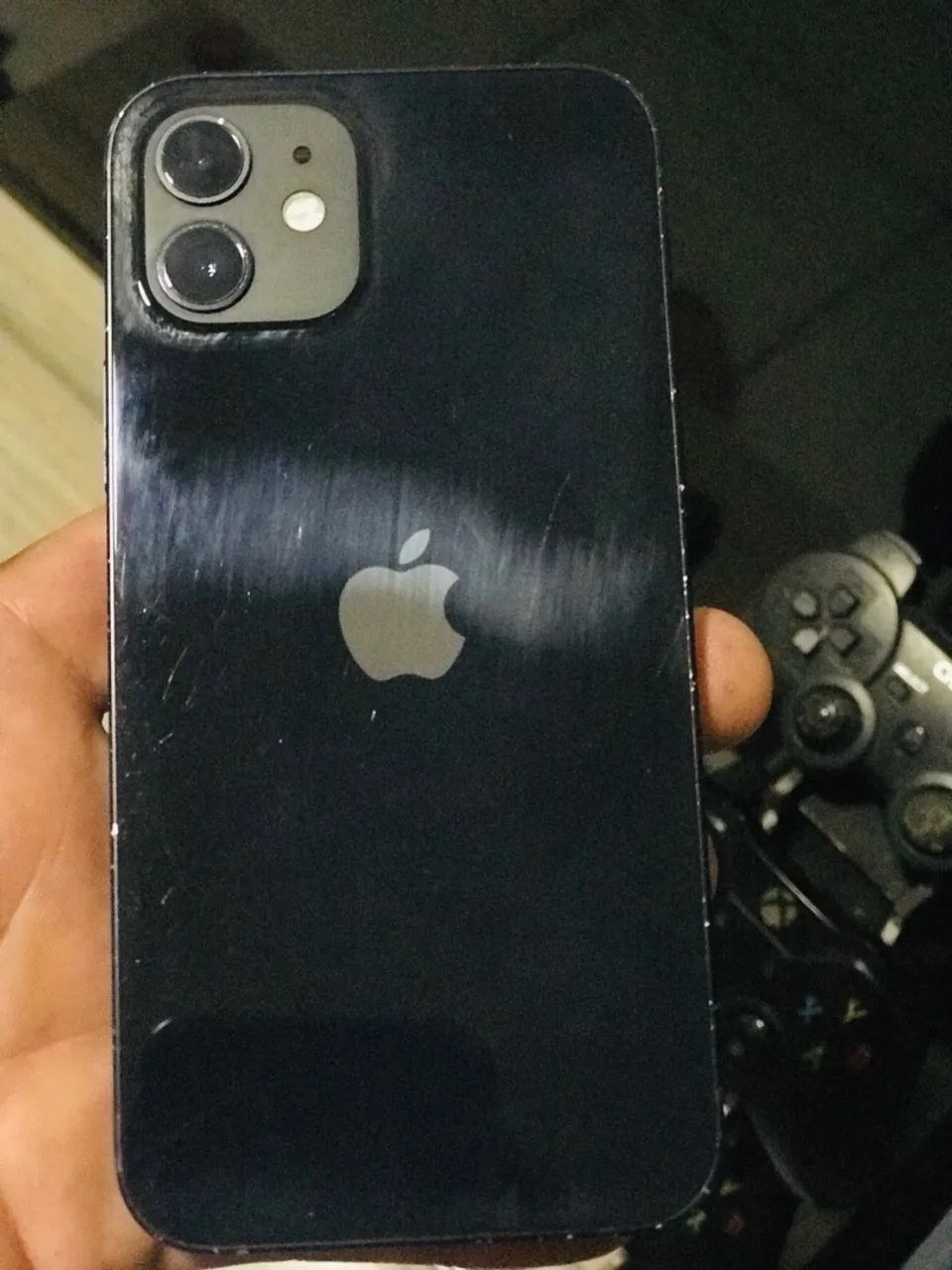Celular iPhone 12