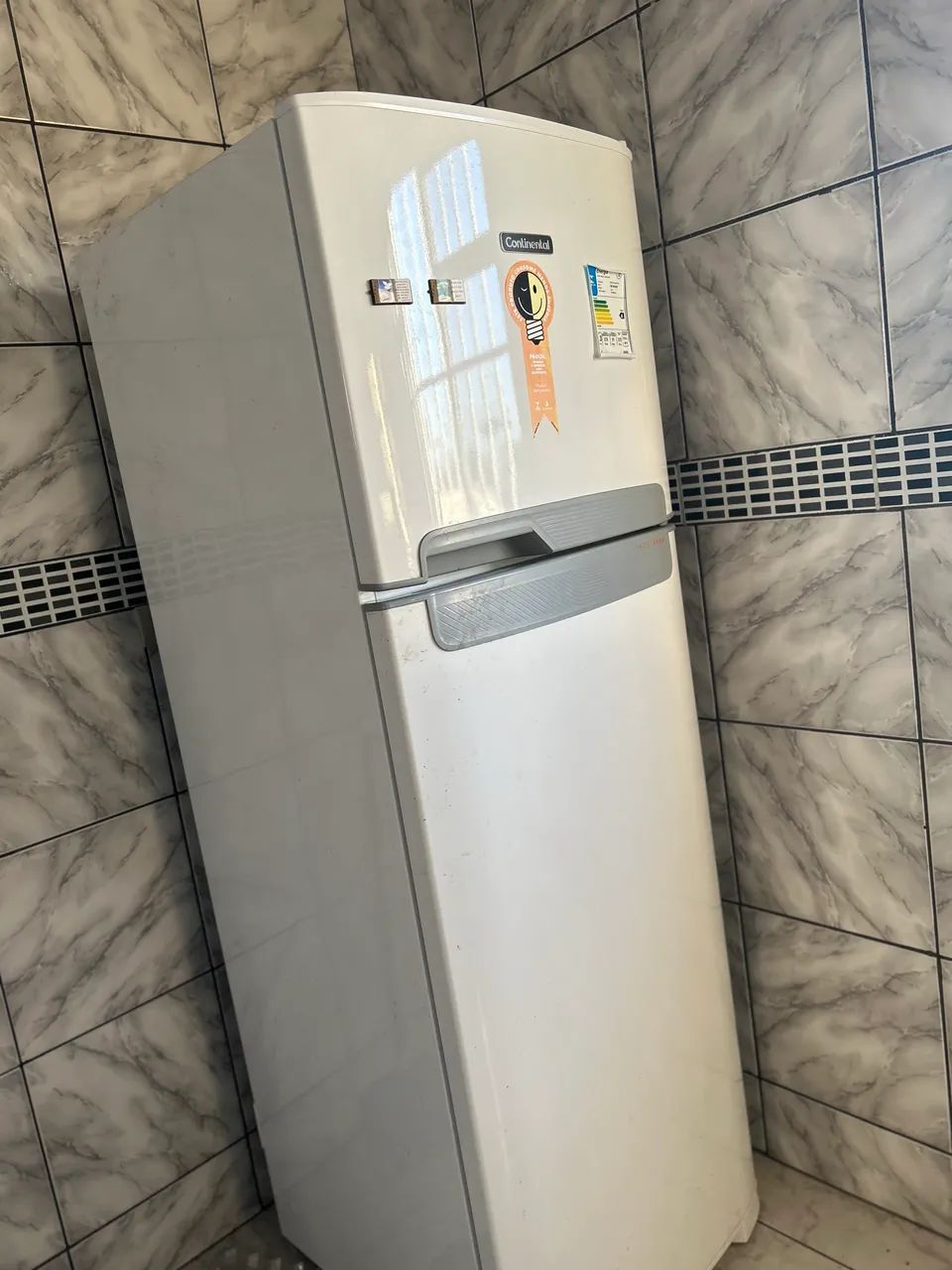 Geladeira continental 
