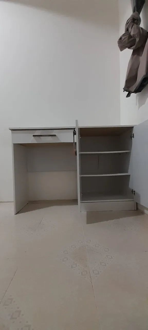 Mesa para computador com 2 portas e 1 gaveta  - Foto 2