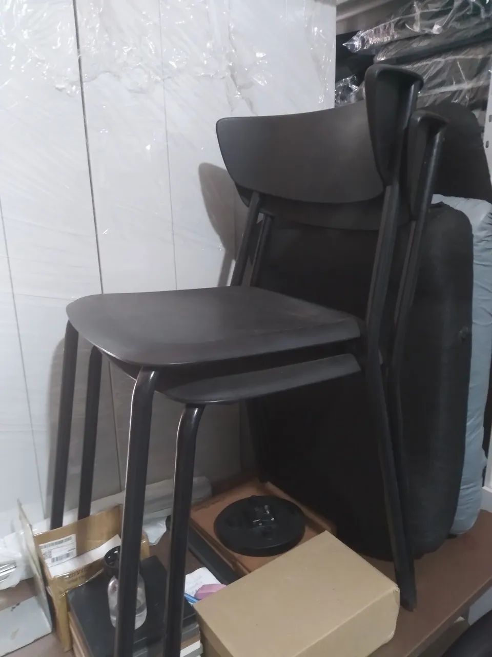 2 cadeiras fixas anatômica em polipopileno conforto 