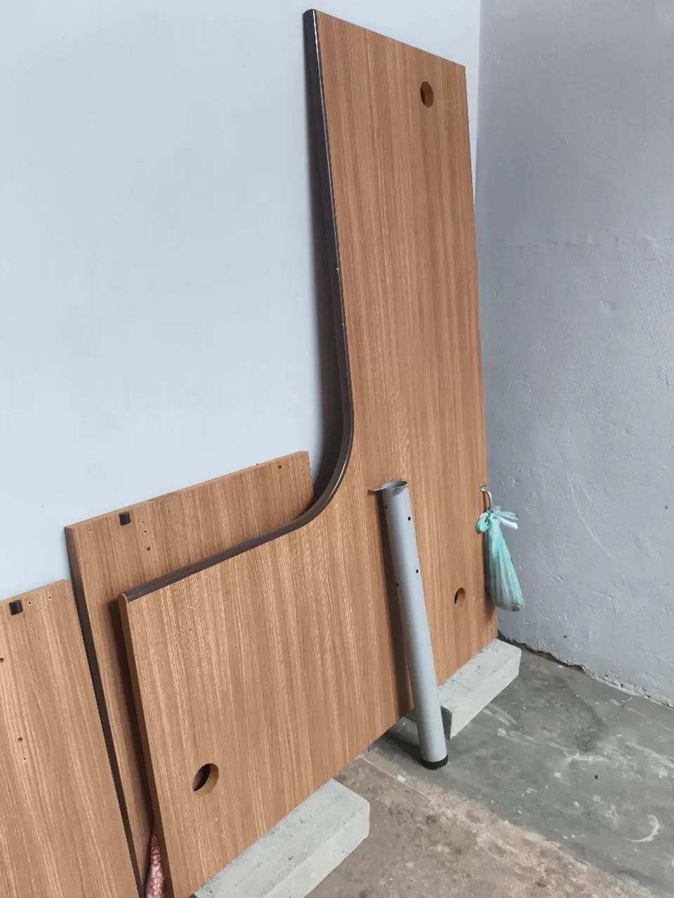 Mesa de escritório em L - Foto 2