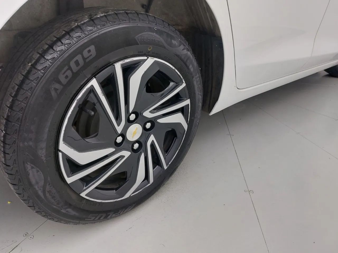 Chevrolet Onix Activ 1.4 8V Flex Aut. 4P, foto 14 de 18