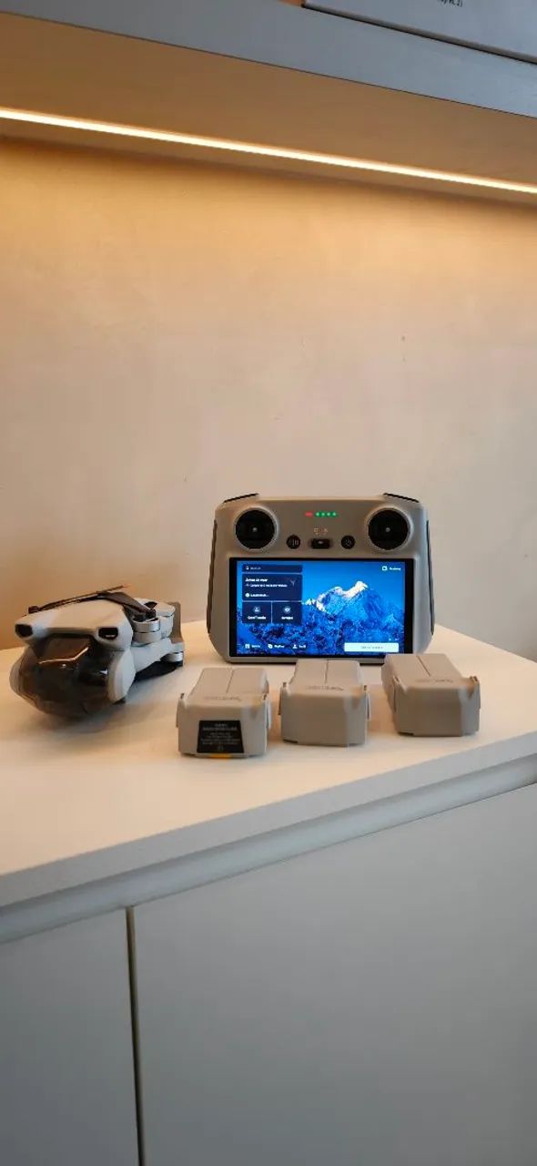 Drone Dji Mini 3 Fly More combo RC - controle com tela - Foto 4