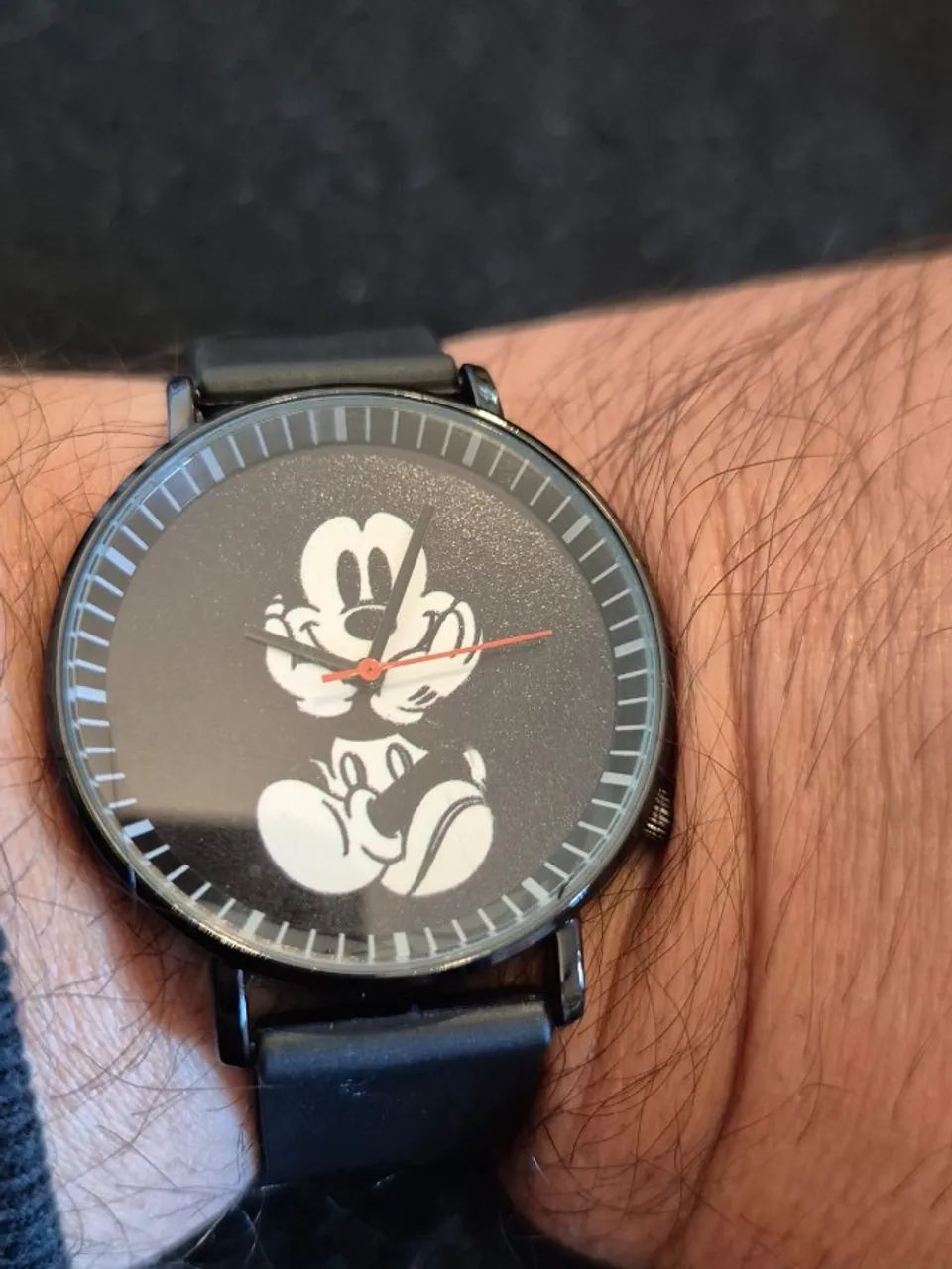 Relogio do mickey com pulseira em borracha lindo (novissimo)