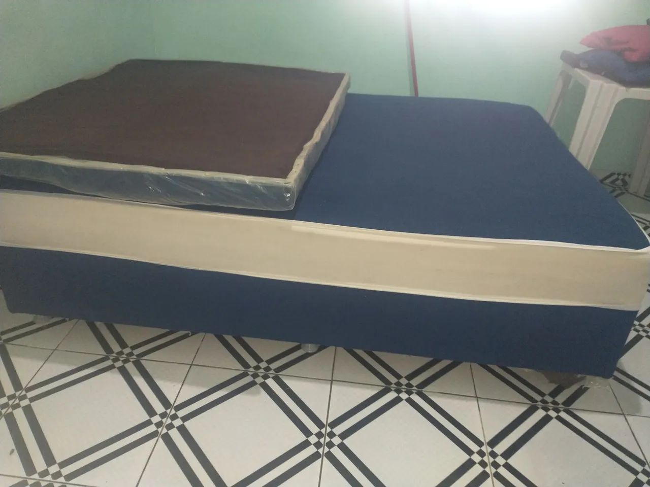 Cama box com cabeceira 