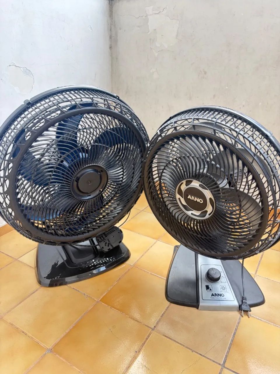 Vendo 2 VENTILADORES  - Foto 2