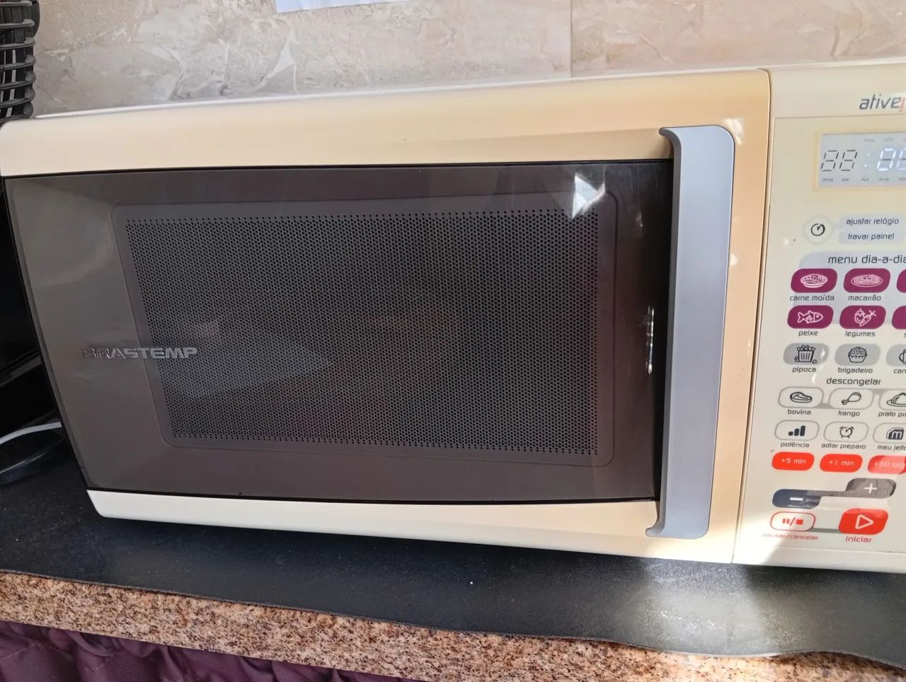 Microondas Brastemp 30l branco - Foto 4