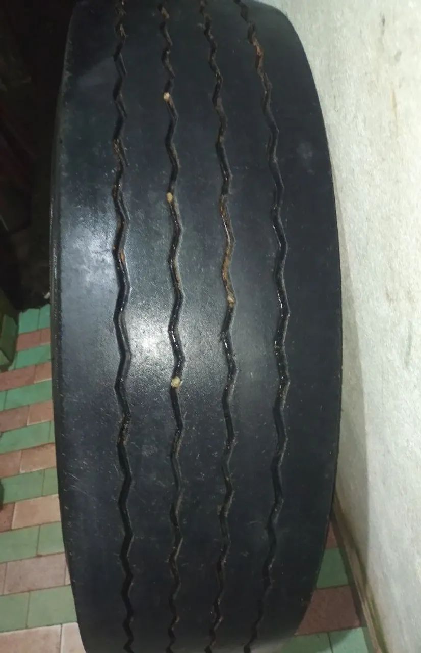 Pneus 295 Pirelli  - Foto 3