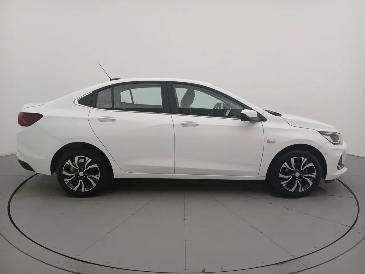 Chevrolet Onix Sedan Plus Premier 1.0 12V TB Flex Aut. 4P, foto 6 de 18