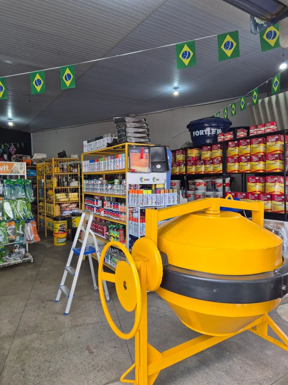 Ferragista completaça urgente 350mil em mercadoria - Foto 2