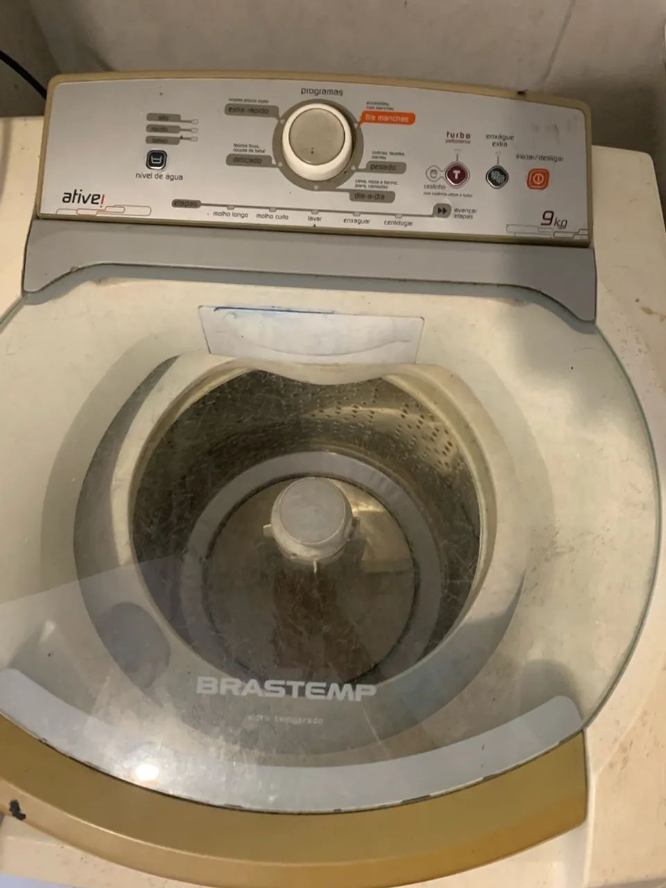 Vendo máquina com defeito 
