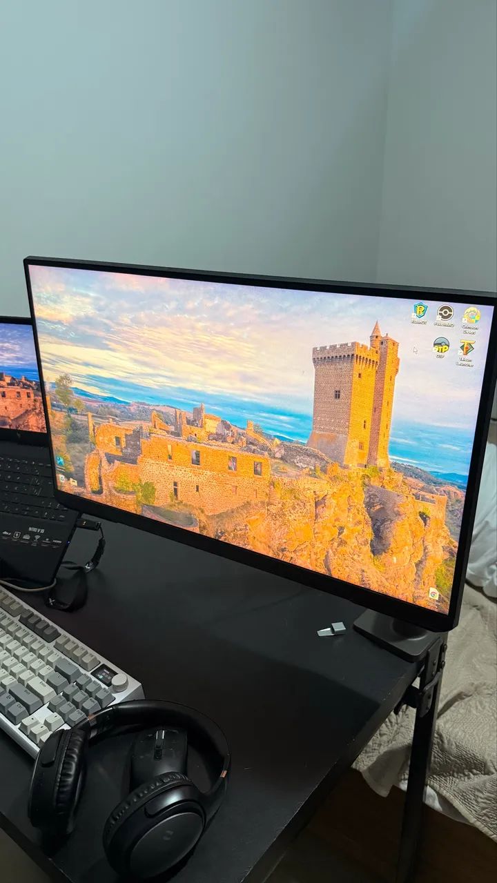 Monitor Samsung odissey 27 polegadas com braço mecânico 