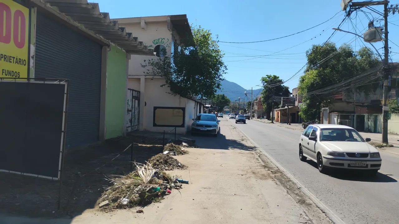 Vendo  ou alugo aceito trocas por carro - Foto 5