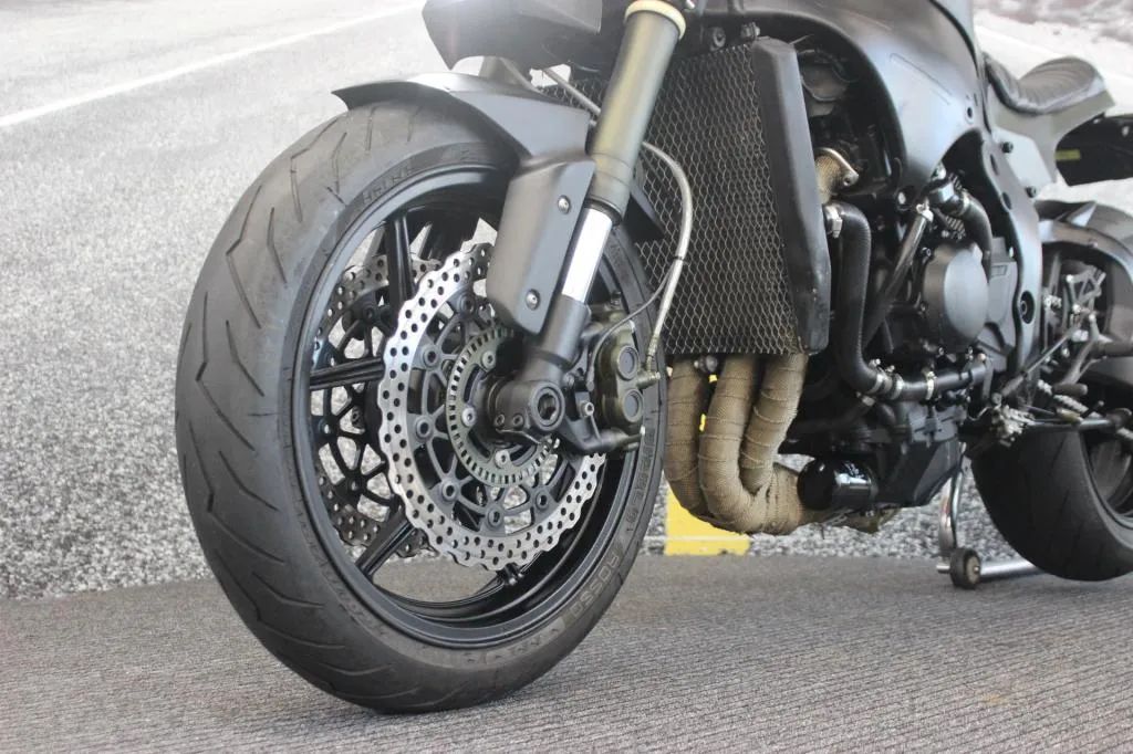 Kawasaki Zx-10/ Zx-10r 1000cc 2011 - 1523683797 | OLX